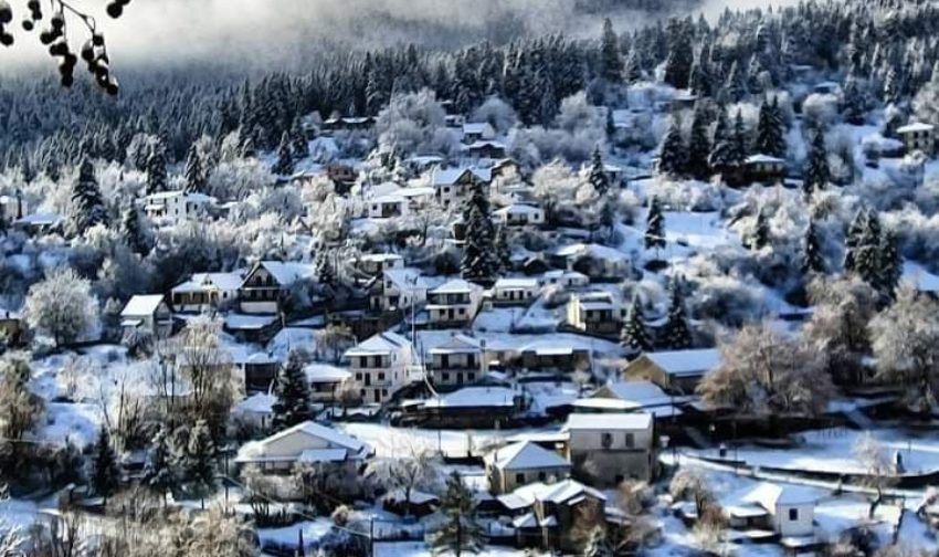 Δείτε τα χιονισμένα χωριά του Ασπροποτάμου (φώτο)
