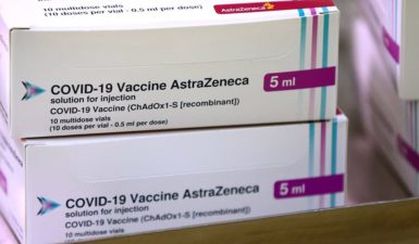 Εμβόλιο AstraZeneca: Γερμανικό «απαγορευτικό» για χορήγηση στους άνω των 65