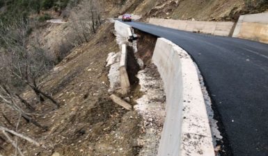 Σοβαρές ζημιές στο δρόμο διασταύρωση Σπηλιάς – λίμνη Στεφανιάδας