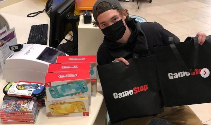 Goodnews:Φοιτητής κέρδισε 30.000$ και δώρισε βιντεοπαιχνίδια σε παιδικό νοσοκομείο