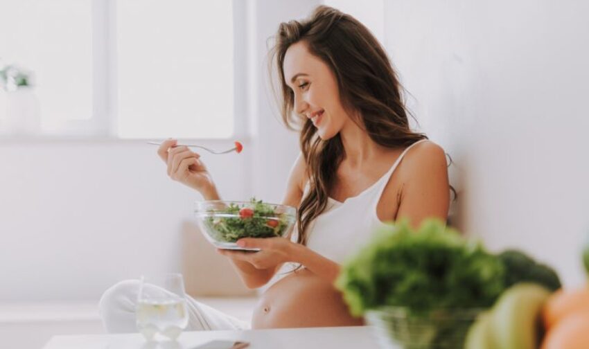 Πέντε tips για μια υγιεινή διατροφή στην εγκυμοσύνη